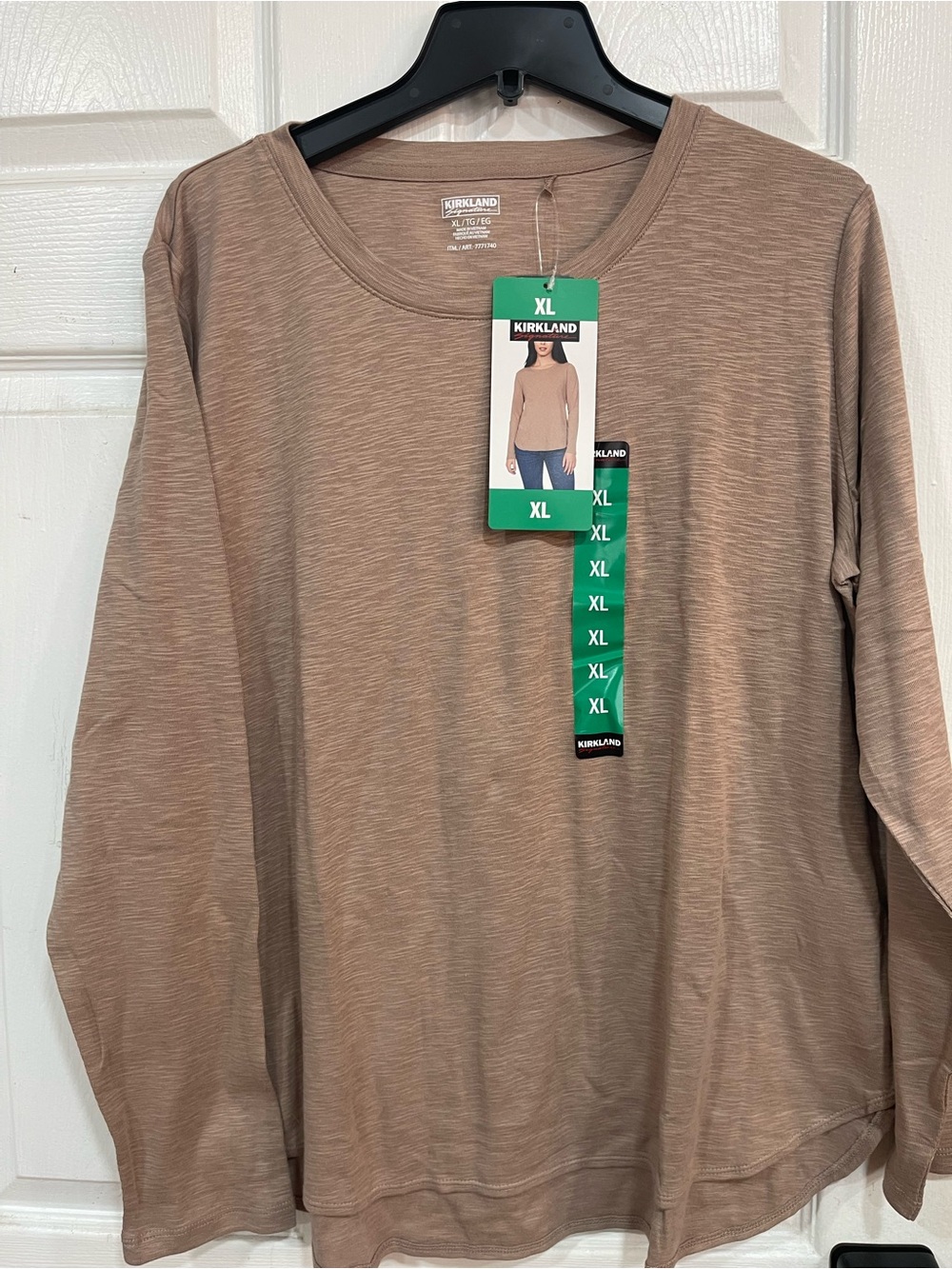 Kirkland Signature Women's Long Sleeve Crewneck Top - Light Brown Heather